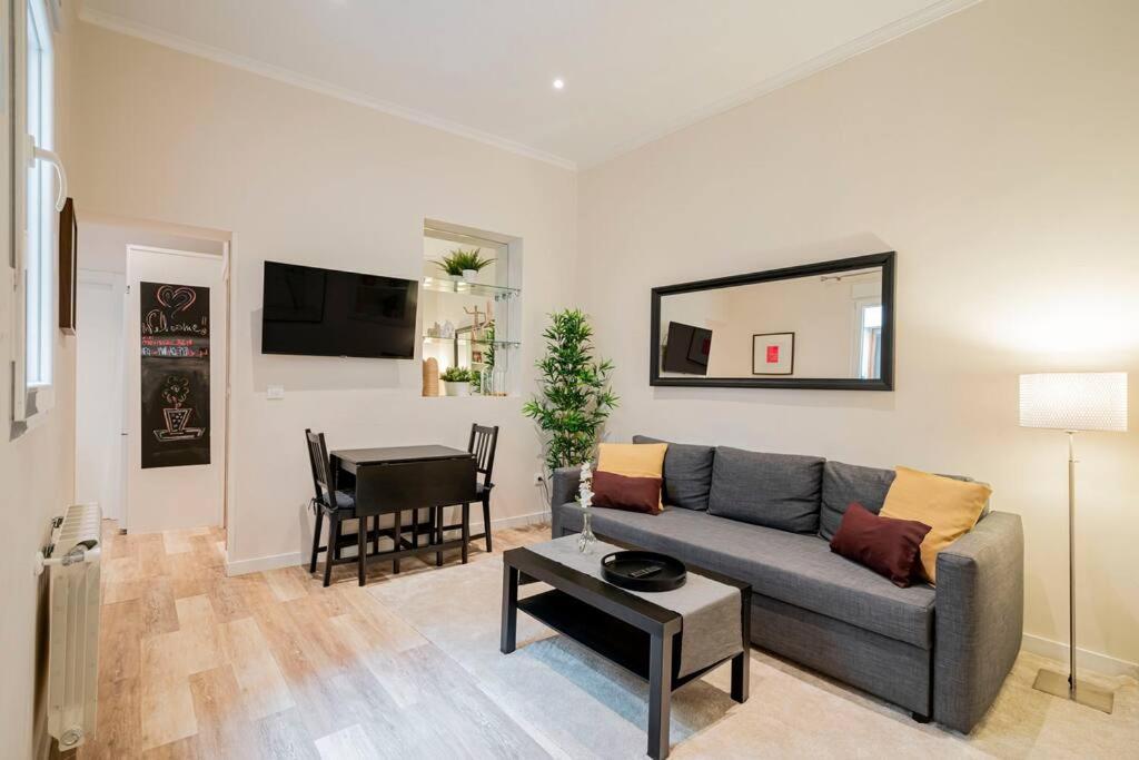 Victor Apartments Prado Madrid Exterior photo