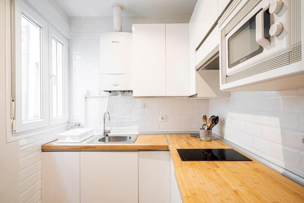 Victor Apartments Prado Madrid Exterior photo